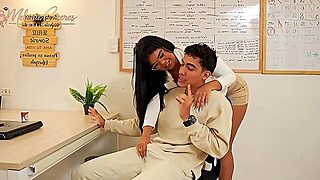 Large-Breasted Psychologist Screws Her Patient Who Turns Out To Have A Huge Wang - Rosxanagutierrez 