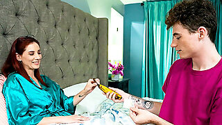 Madrastra, Mojadas, Pelirrojas, Madre