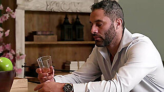 Жена, Латины, Милфы, Брюнетки