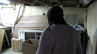 American Soldier Fucks Iraqi Wife Deep Inside Her Asshole