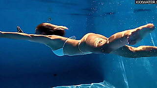 Blonde Babe Sofi Otis Gets Her Big Tits And Ass Fucked Hard