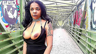 Šaty, Bradavky, Na Veřejnosti, Afričanky