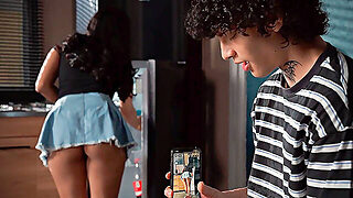 Kvinder Taget Bagfra, Køkken, Sperm I Munden, Latinoer