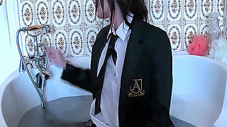 Bath Fun Featuring Sarah Louise