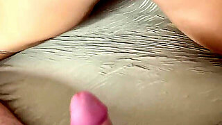 Študentje, V Uniformi, Latinka, Tetovaže