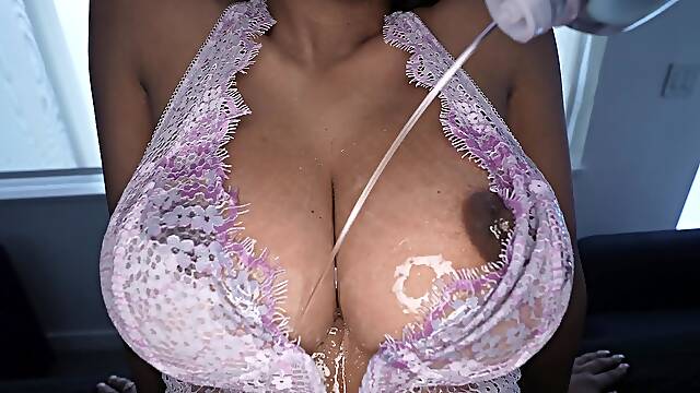 Black Stud Fucks Ebony Beauty And Comes On Her Face