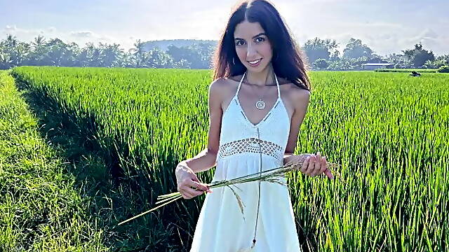 Cute Rice Picker Girl 18 Y.o. Fucks New Boss On His Farm - Creampie