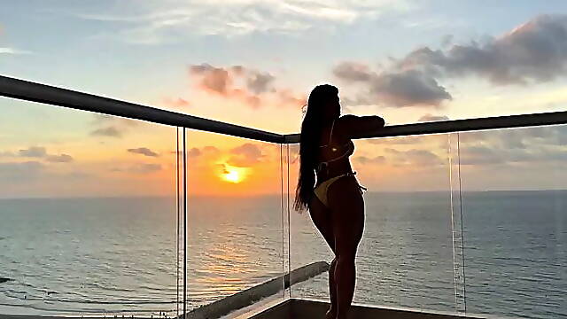 Pov Delicious Blowjob While Sunset Falls