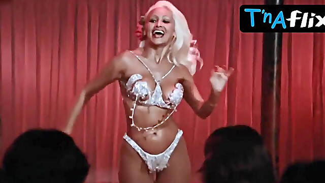 Perla Faith Breasts, Bikini Scene In Verano Salvaje