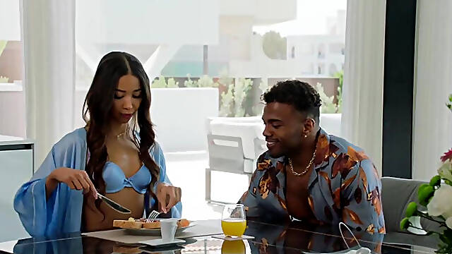 Temptress Lia Has Bbc Threesome With Coworkers