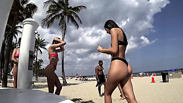 Divinecheeks Spring Break Baddies Pov