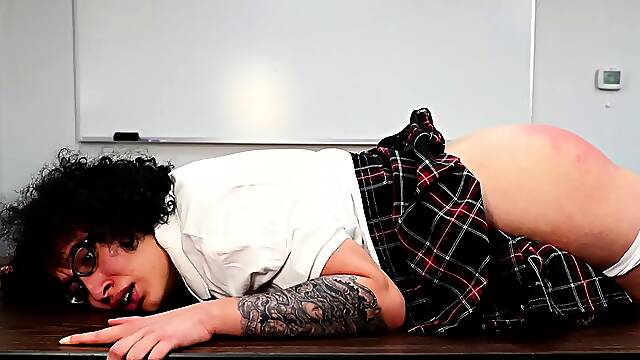 Teen Self Spanking Punishing Herself