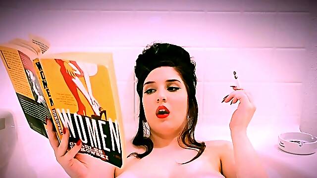 Matriarchmalice Teasing-Bubble-Bath-Smoke-Ignore