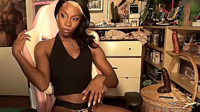 Ebony, Black, Solo, Amateur