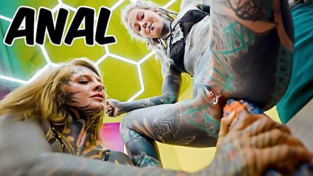 Goth, Kissing, Pussy Licking, German