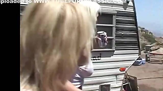 White Trash Whore 32 - White Whore And Georgia Peach