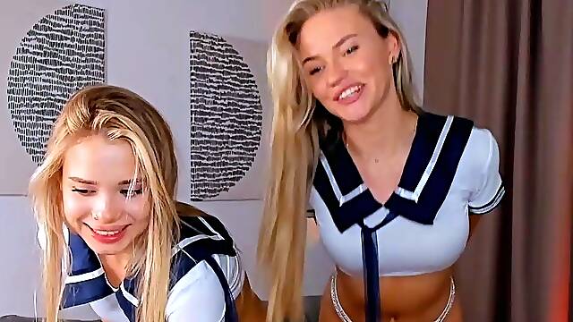 Blonde Teen Girls Lesbian Fun