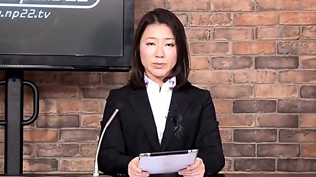 Elegant Japanese Lady Gets Her Cute Face Sprayed With Cum