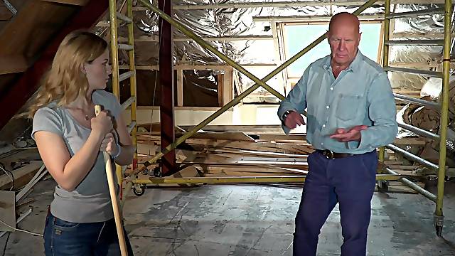 Sweetie Swallows The Old Man's Sperm After Trying Sex With Him