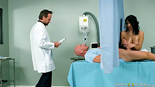 Energized Nurse Feels More Than Thirsty To Try Cock In Her Mouth