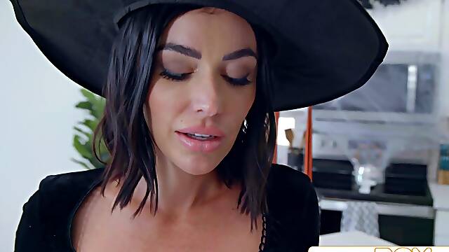 Seductive Witch Venus Valencia Uses Big-Cock Stepson As Her Sex-Treat For Halloween S4:E4