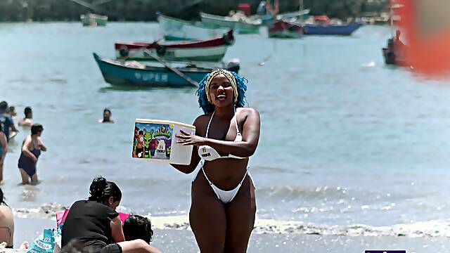 Colombian Ebony Latina With Huge Butt And Big Tits Gets Caught On The Beach By Young White Guy With 