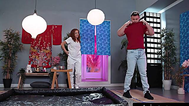 Nuru Massage - Sexy Redhead Masseuse Lumi Ray Gives Hot Extras With Happy Ending - Seth Gamble