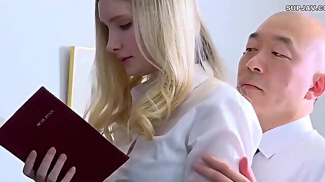 Married Woman Secretary Gets Sweaty With Hot Kissing And Fucking In Bosss Office That Ends In Creamp