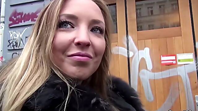 Berliner Teeny Kim Davis First Porn Video