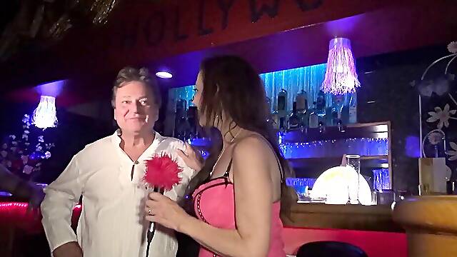 Klub, Hlačne Nogavice, Erotično, Grupni