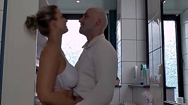 Die Geile Fotze Von Nebenan 1 3 18 Min