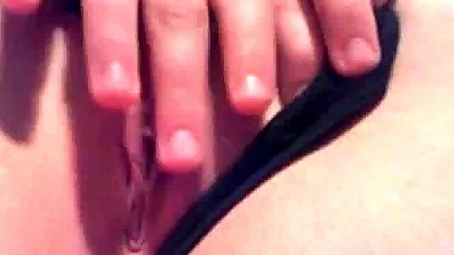 Emo Girl Sunnydae Masturbates On Webcam