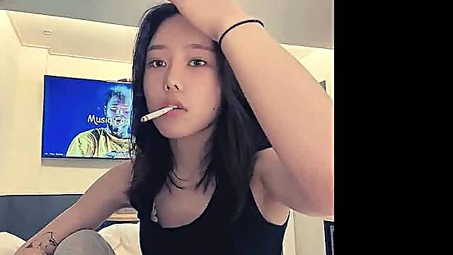 Korejka, Kajenje, Azijci