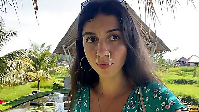 Katty Wests Public Cumwalk In Cafe, Eating Pasta Carbonara With Sperm