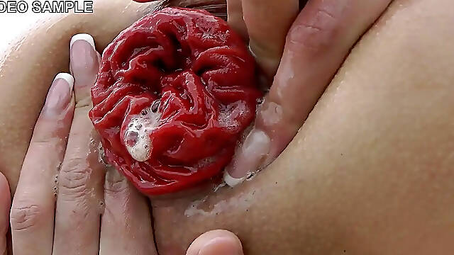 Hotkinkyjo's Extreme Polish Beach Fisting