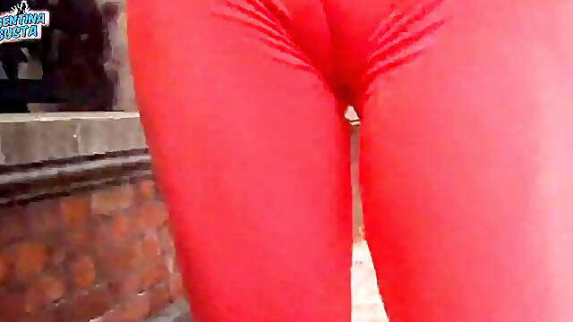 Cameltoe And Ass Pants With No Panties Flashing In Public!