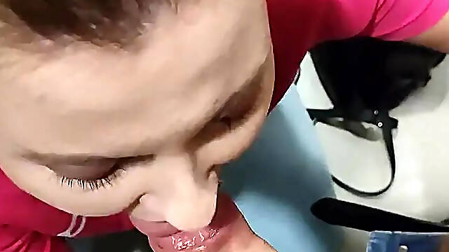 Big Cocked Bodybuilder Gets Deepthroat In Public Toilet Pov