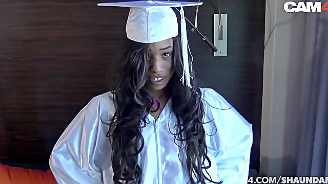 Black Teen 18+ Gets Fucked After Graduation Cam4 - Shaundam