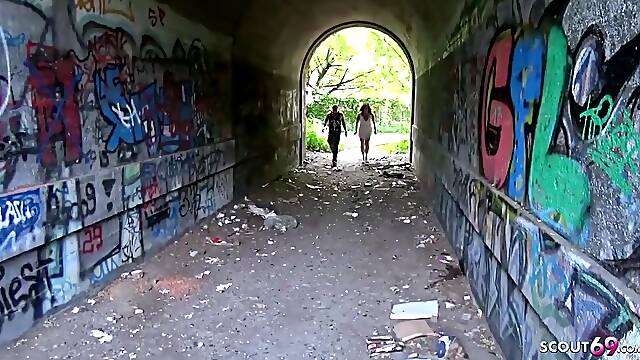 Street Whore Mmf Fuck In Threesome At Park For Cash Ger