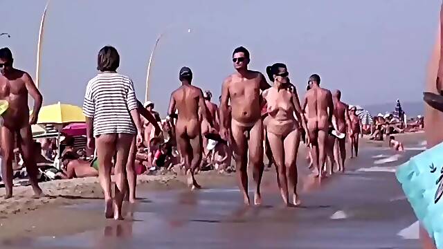 Sluts On A Beach In My Amateur Voyeur Porn Clip