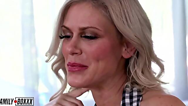 Fucked My Step Aunt And Step Cousin 1 By 1 While They Eating