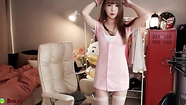 Korean Wonderful Teen Camgirl In Stockings