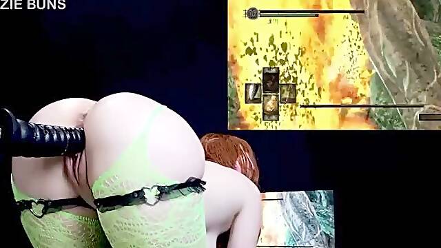 Thick Pawg Gamer Girl Takes A Huge Dildo While Playing A From Soft Game (Ds1)