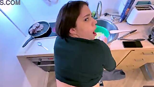 Kitchen, Cute, Cum In Mouth, Orgasm