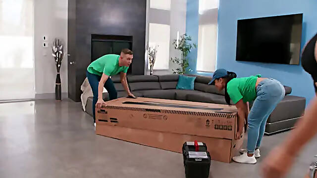 Brazzers: Blond Hair And Bubble Butt Fun