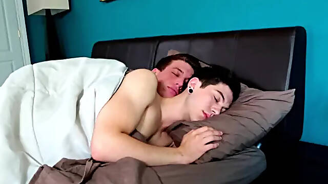 Next Door Twink: A.m. Delights With Riley