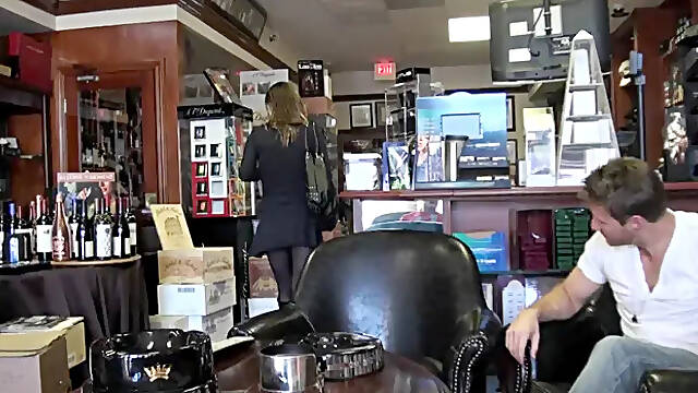 Milf Hunter: Violet Smoking Porno