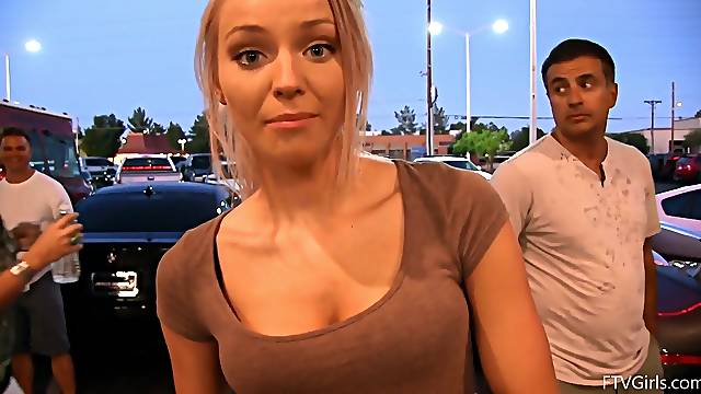 Vstavitev, Razkazovanje Jošk V Javnosti, Avto, V Javnosti