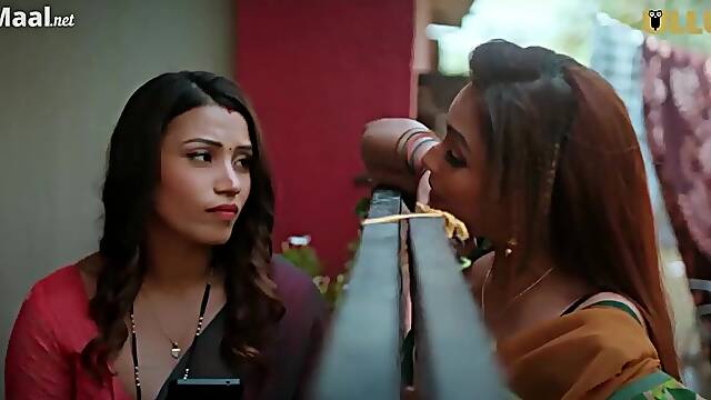 Indian Housewife Surrenders To Wild Hardcore Desire