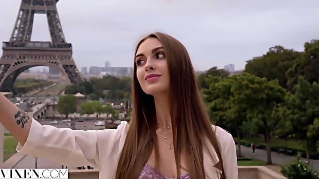 Hellcat Ig Model Hooks Up To Get More Followers